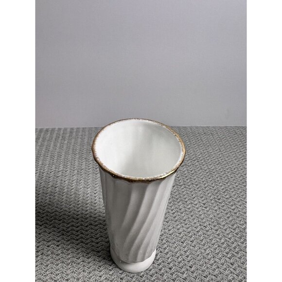 Flambro  Bone China Mini Vase Sweet Lavender ‎ Augustus Rache 1988 Signed.5" T - Picture 9 of 9